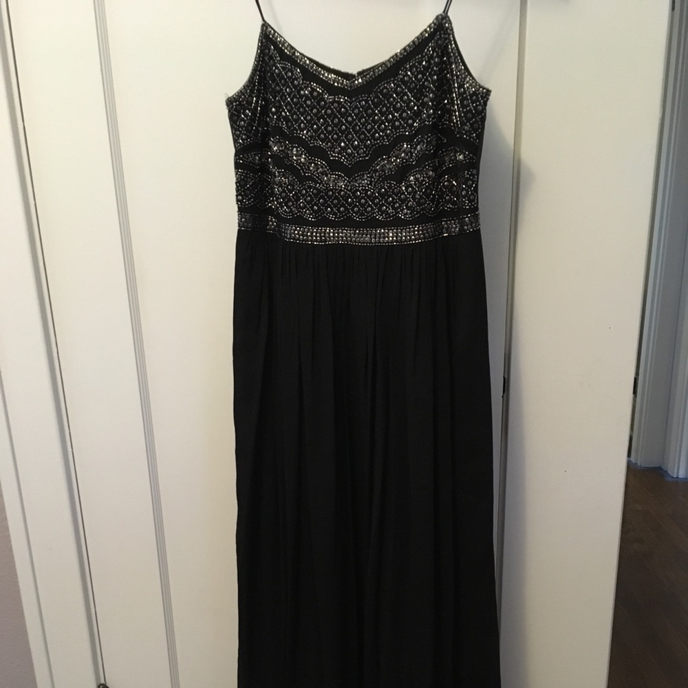 GUC Adrianna Papell Beaded Chiffon gown size 12. - Picture 2 of 5
